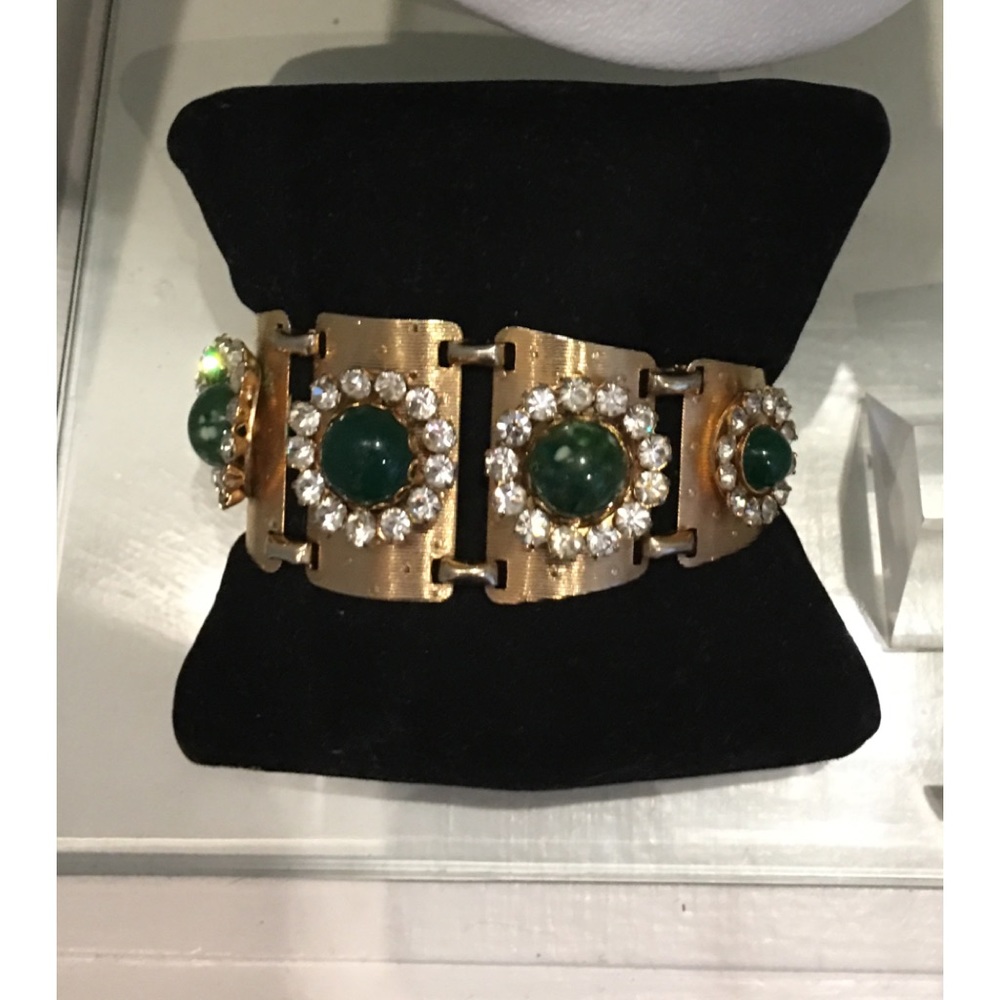 Bracelet Gold plated vintage 1949"s Wide bracelet green white round stones  7